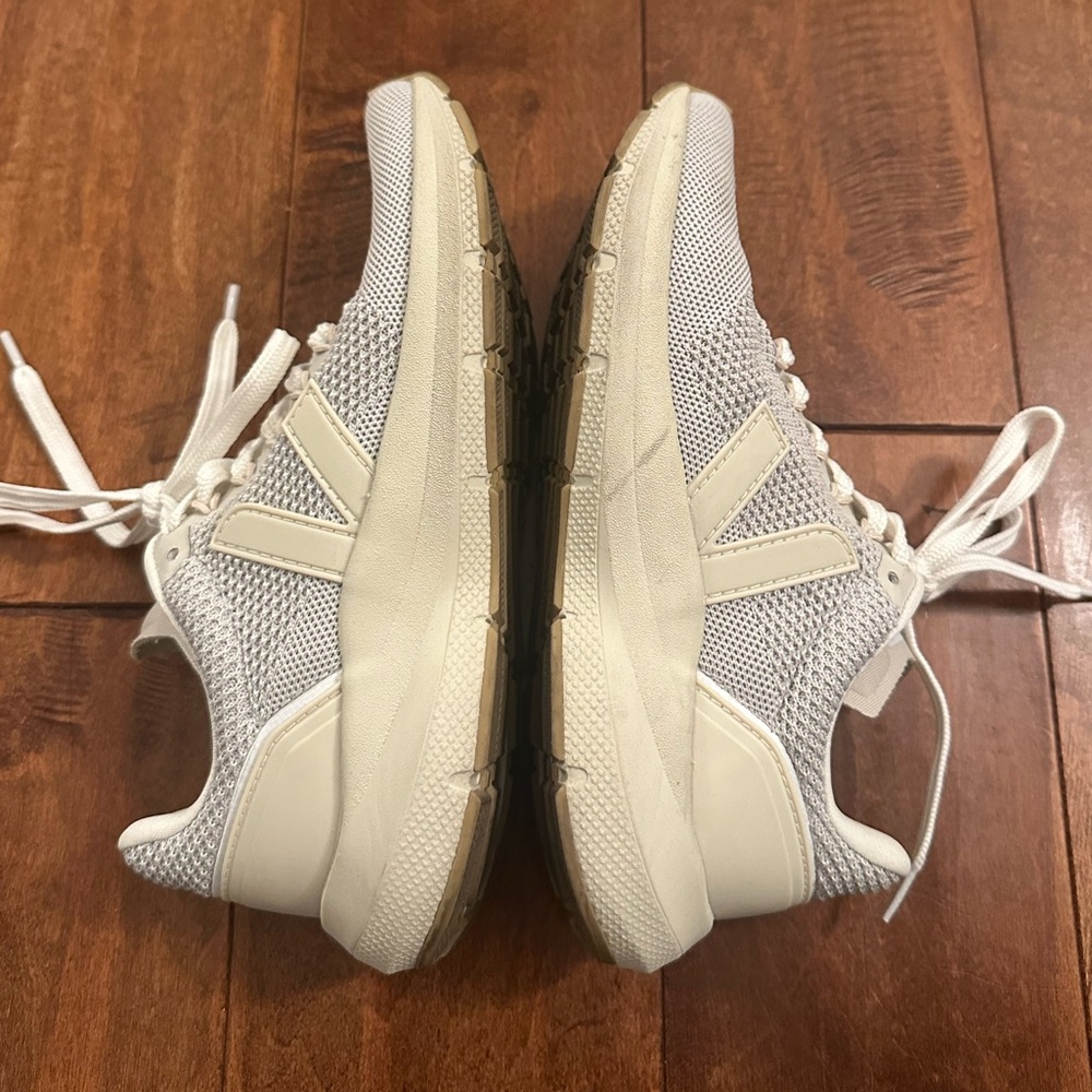 Veja Marlin V Knit Gray and Cream Sneakers Sz 5 - Picture 6 of 15